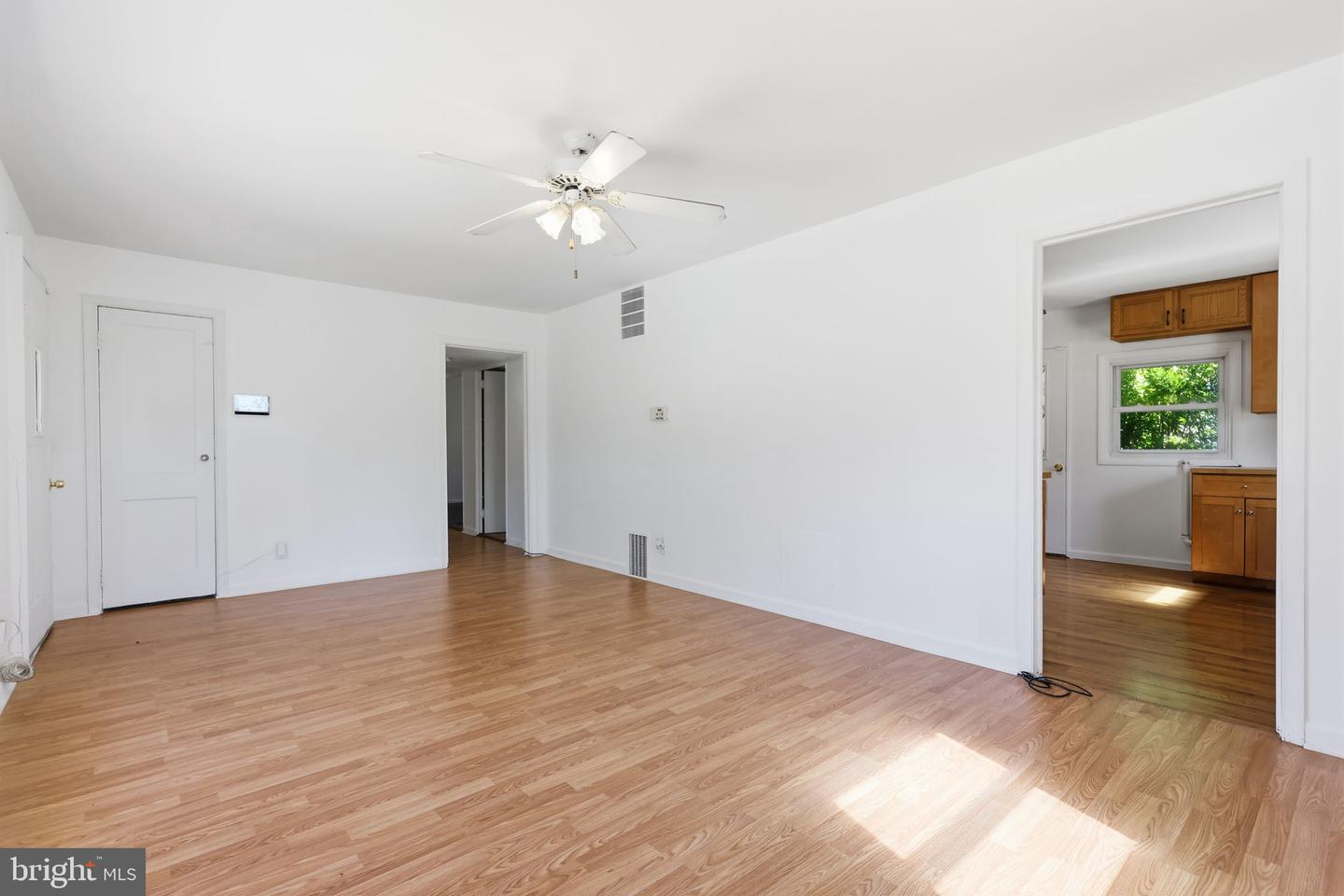 324 Devon Rd Property Photo 6
