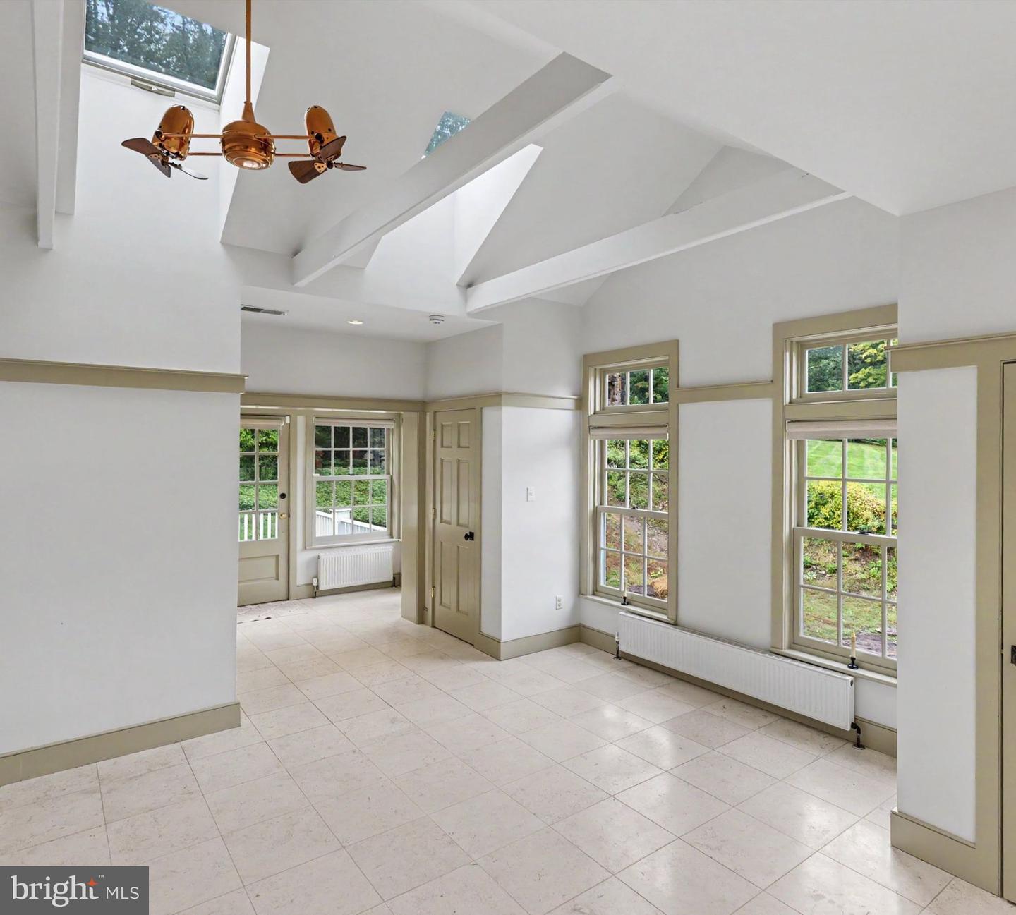 2969 River Rd Property Photo 34