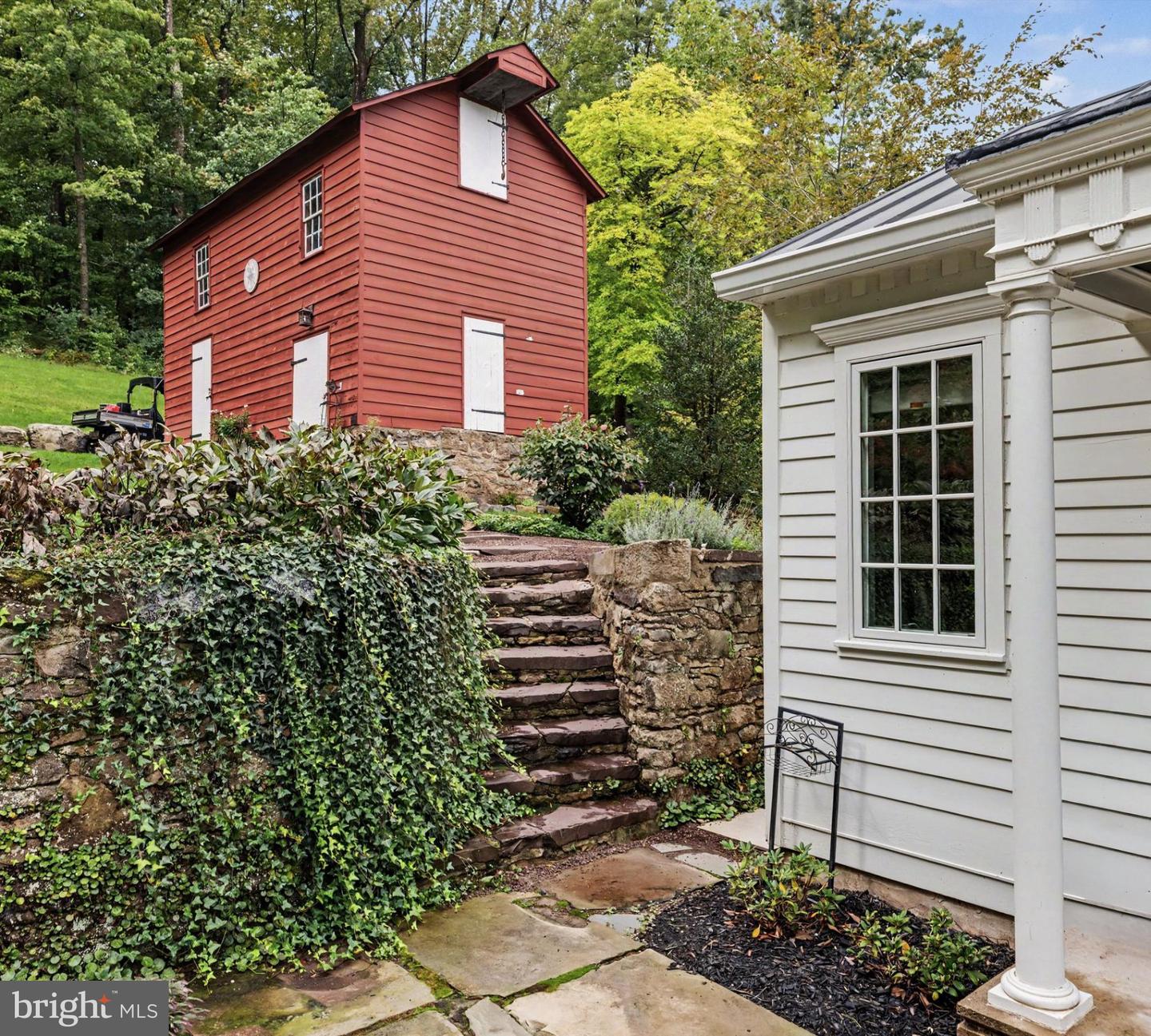 2969 River Rd Property Photo 46
