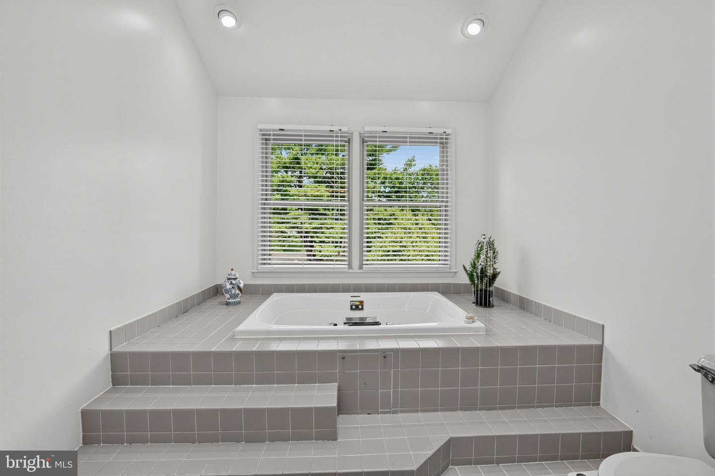 700 Fox Hollow Dr Property Photo 21