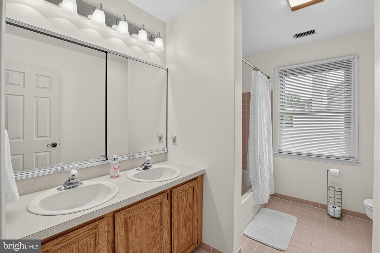 700 Fox Hollow Dr Property Photo 26