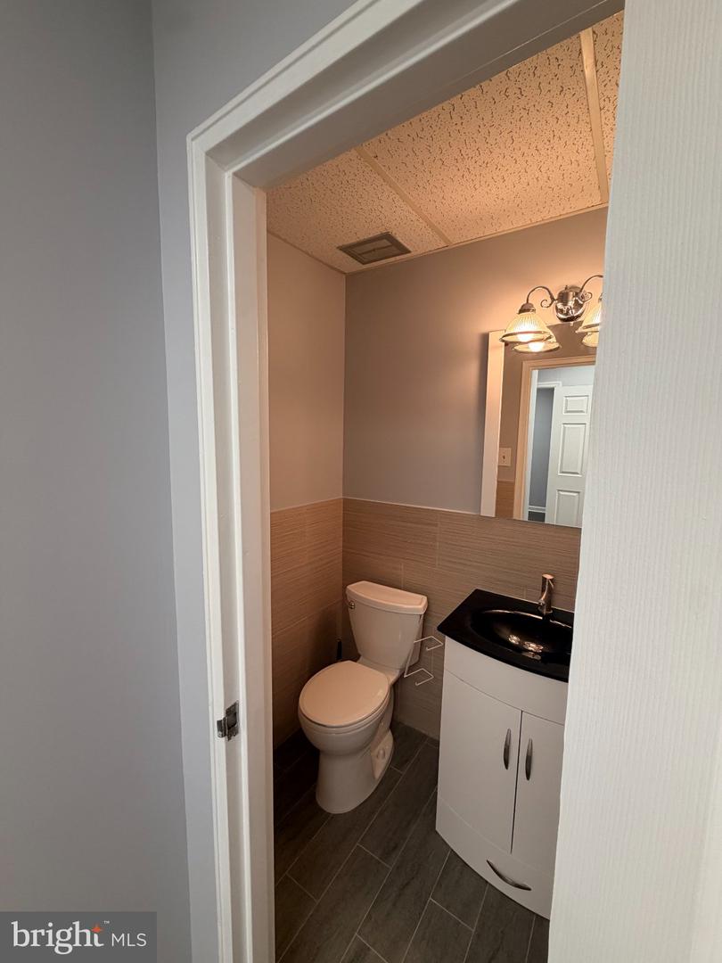 57 Street Rd #8 Property Photo 13
