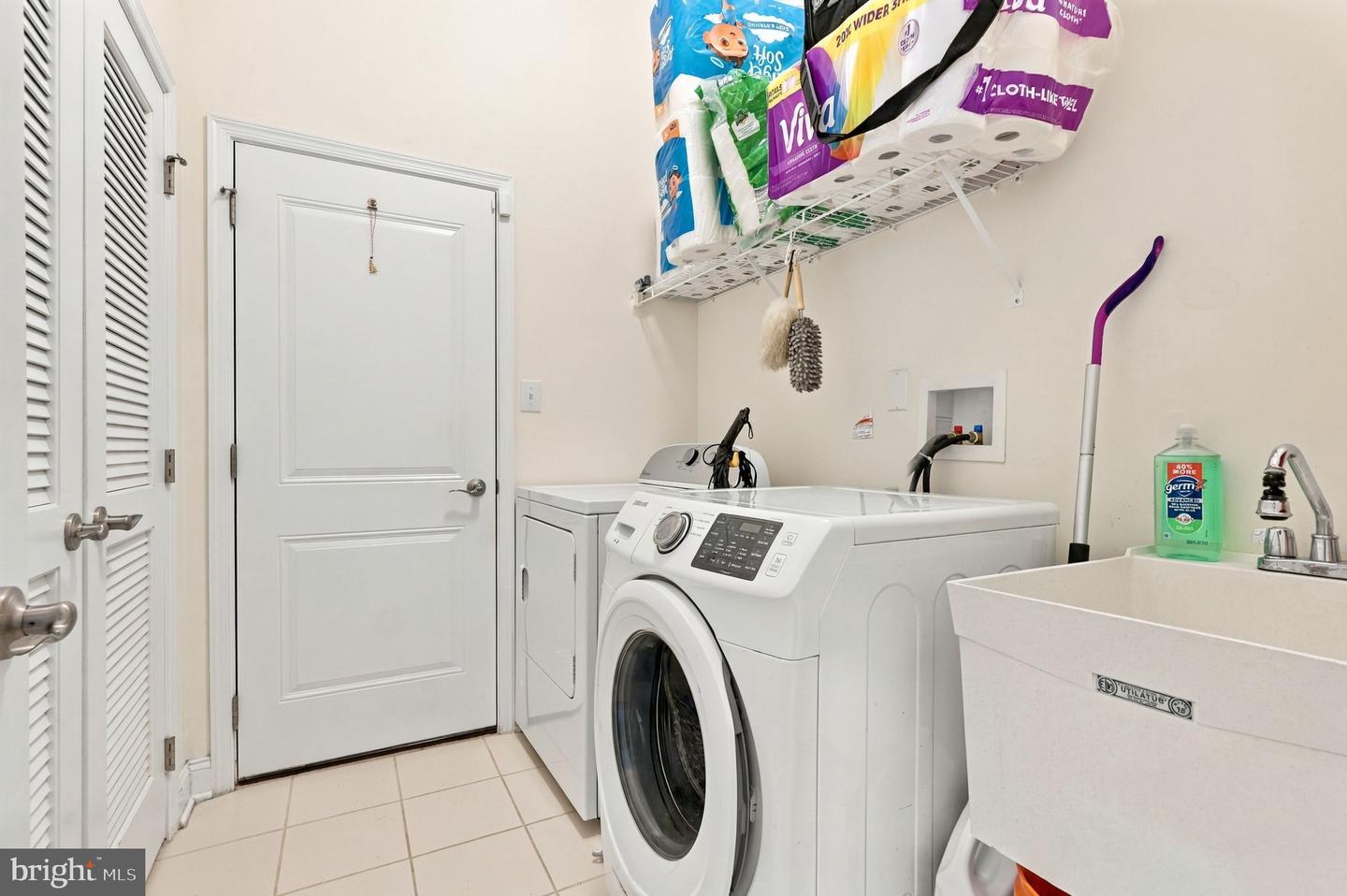 245 Carson Way Property Photo 27