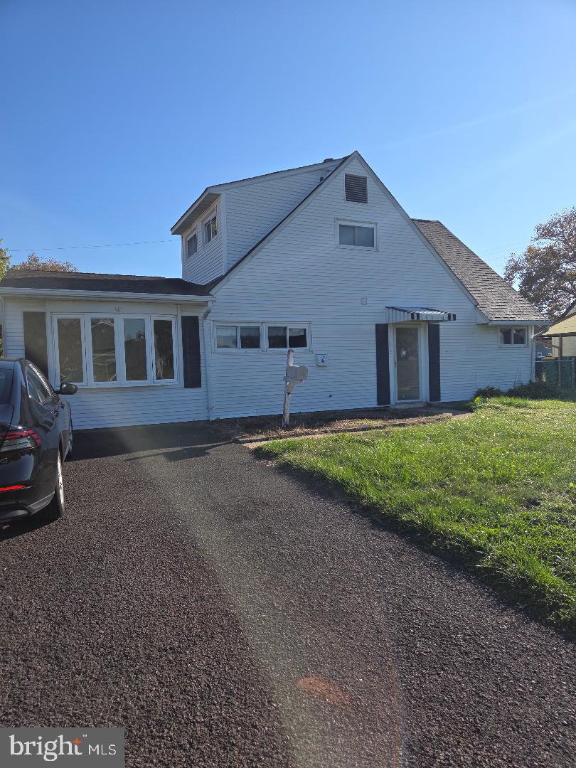 6 CORNFLOWER LN Property Photo 1