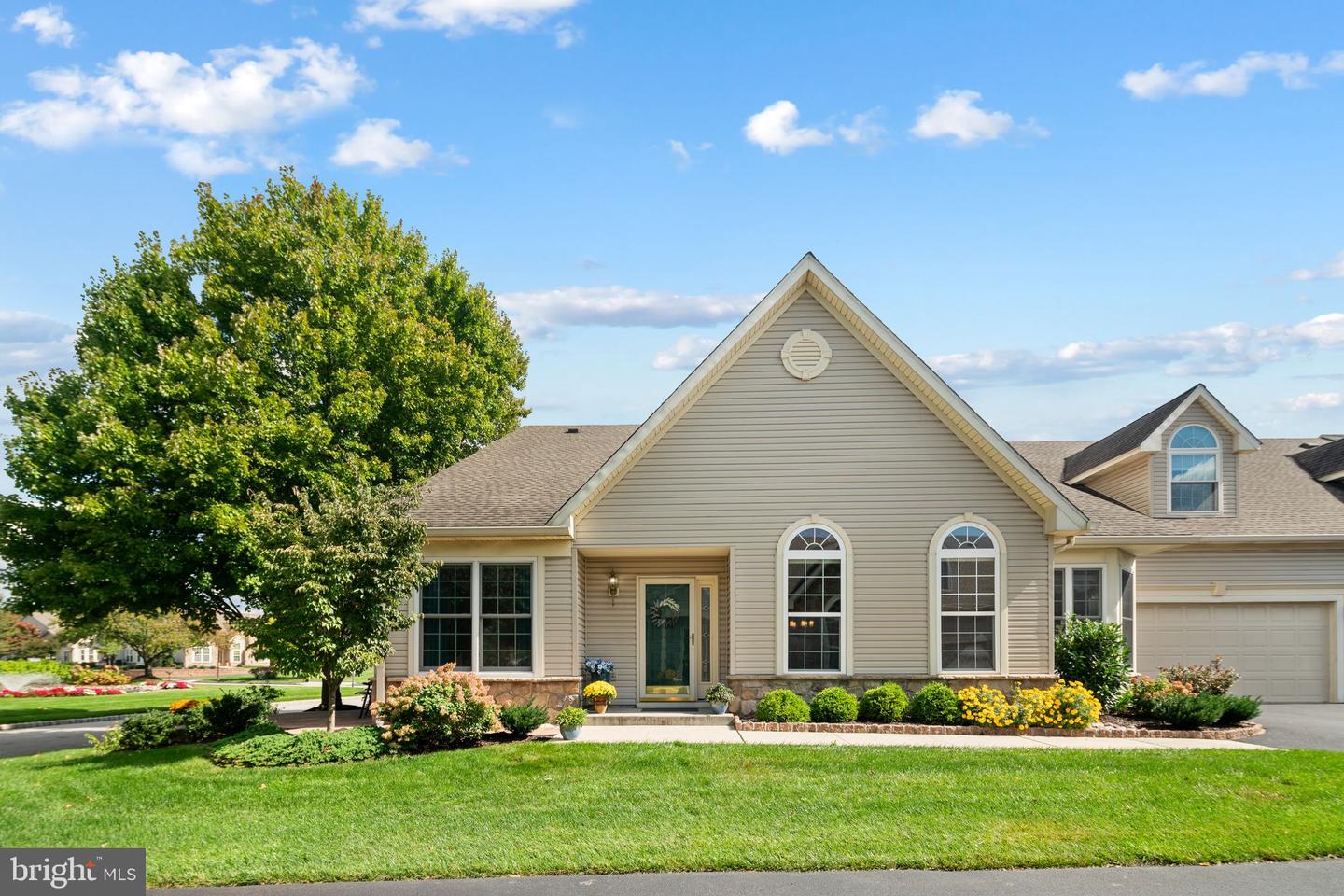6 Shady Brook Dr Property Photo 1