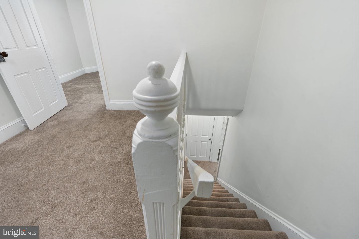 54 W State St #2 Property Photo 12