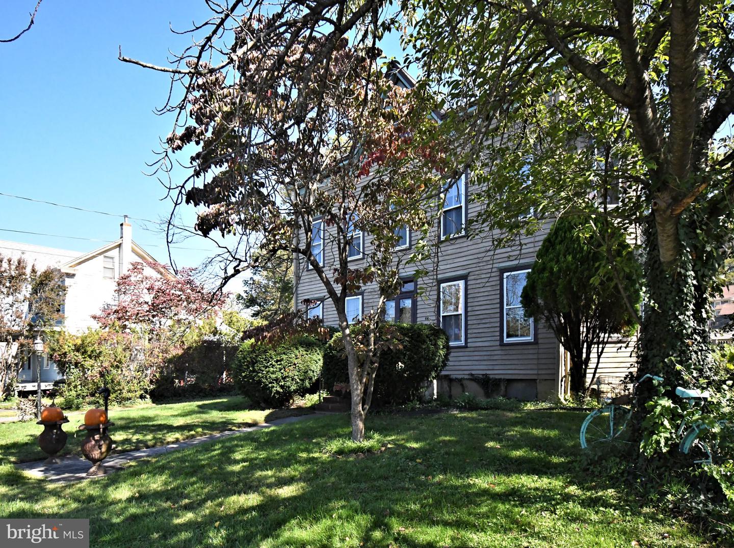 64 S Main St Property Photo 3