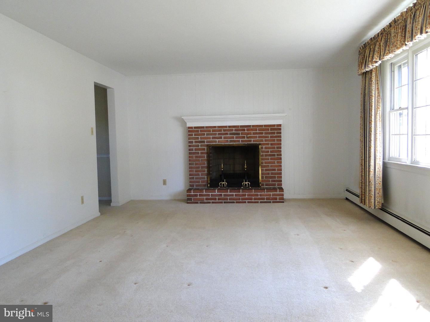 325 10th. St S Property Photo 2