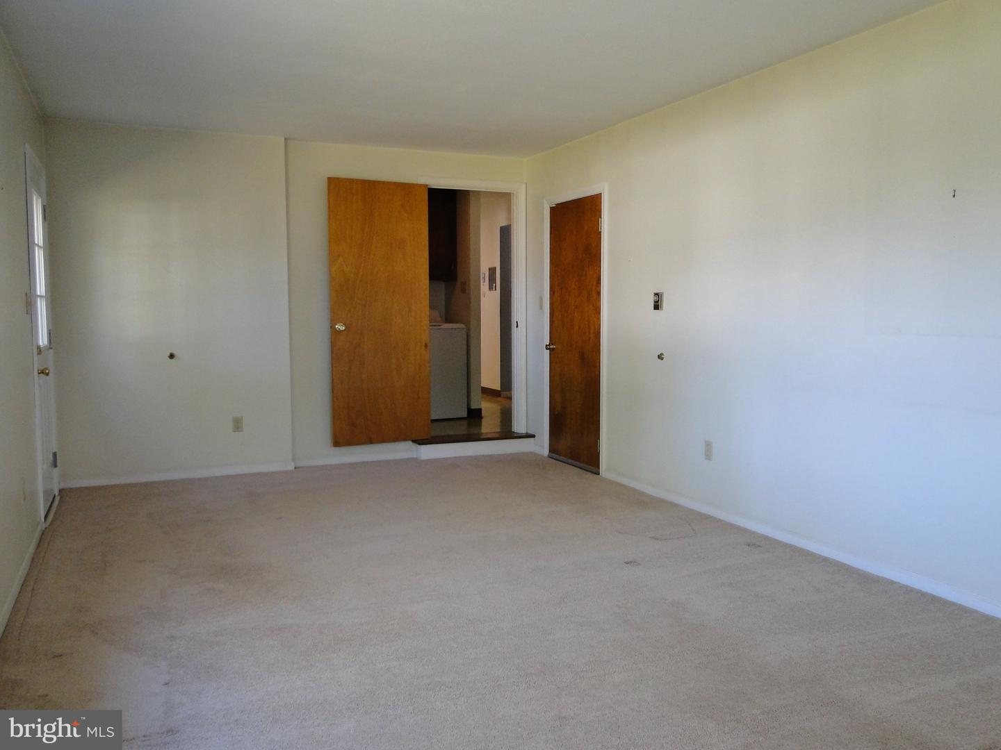 325 10th. St S Property Photo 12
