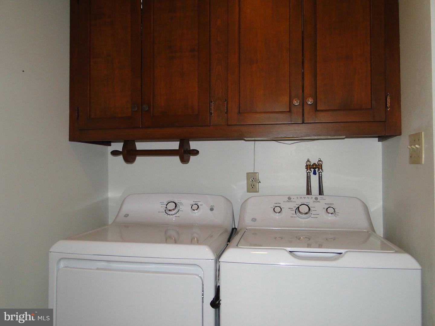 325 10th. St S Property Photo 14