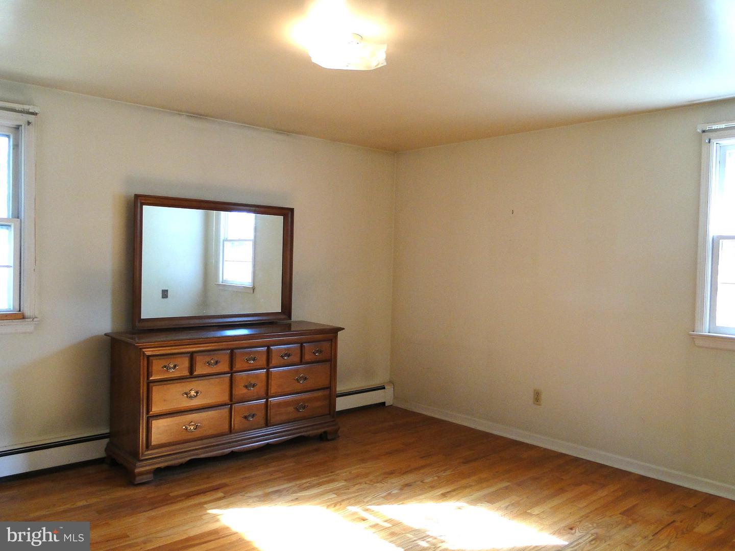 325 10th. St S Property Photo 16
