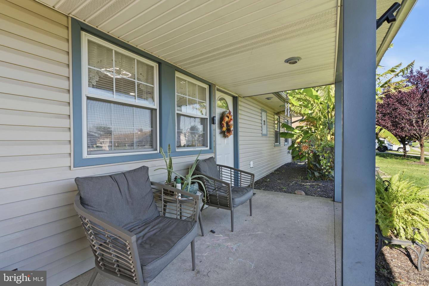 11 Fireside Ln Property Photo 3