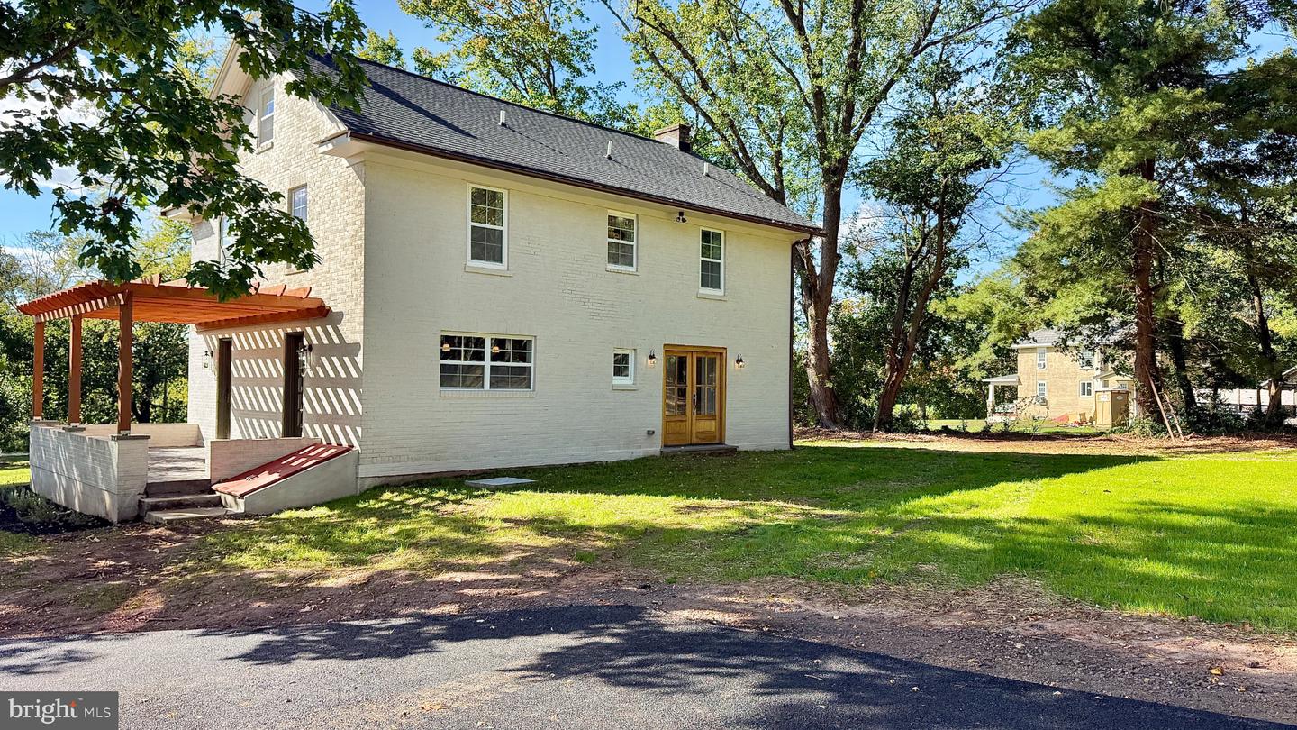 6 Durham Rd Property Photo 3