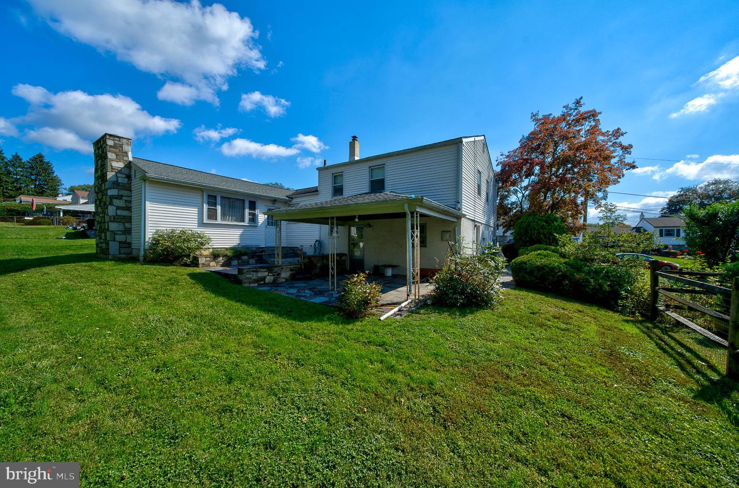 694 Glen Rd Property Photo 13