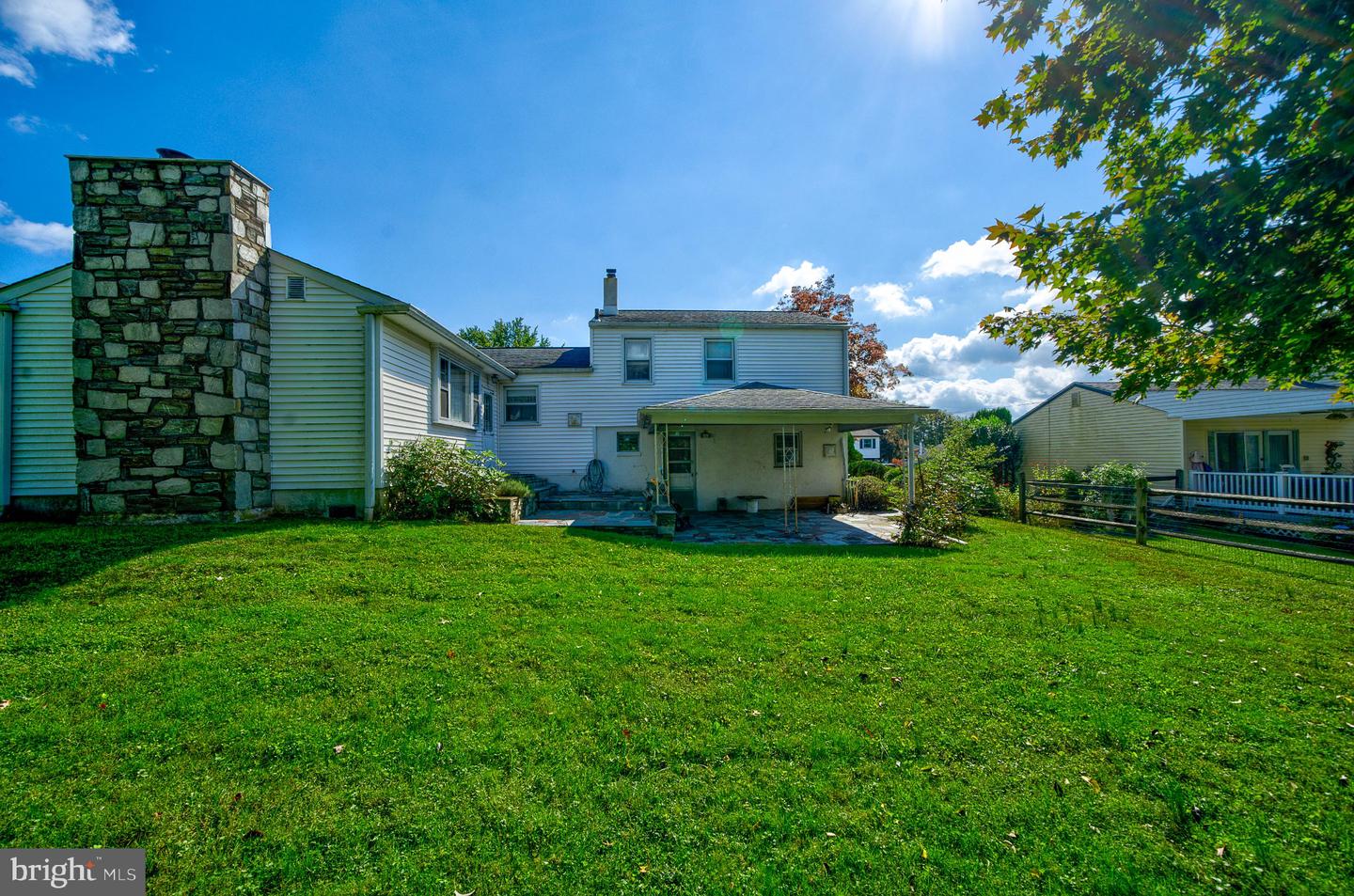 694 Glen Rd Property Photo 15