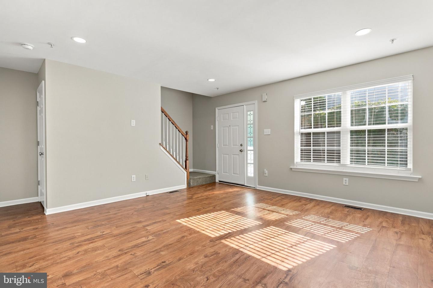 213 Tanager Ct #258 Property Photo 2
