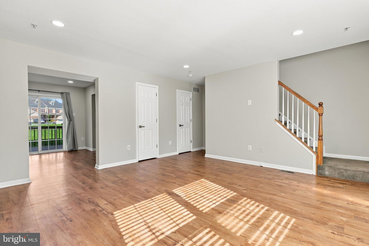 213 Tanager Ct #258 Property Photo 3