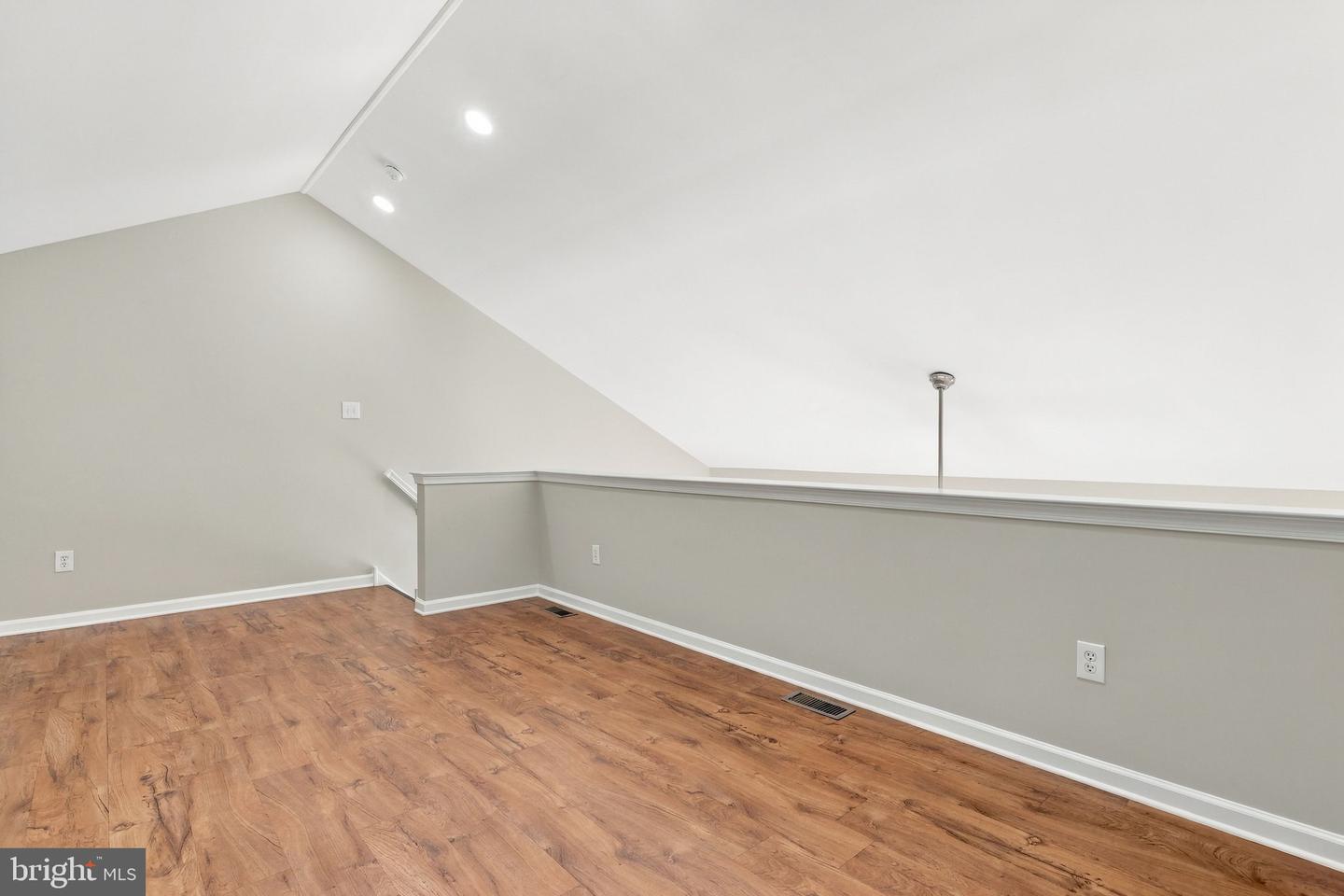 213 Tanager Ct #258 Property Photo 16
