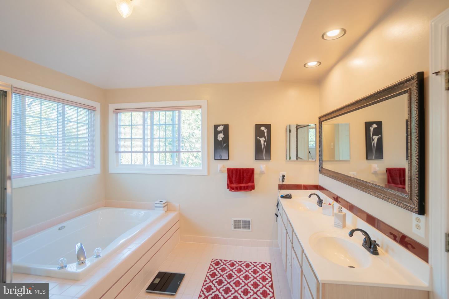 1066 N Kimbles Rd Property Photo 26