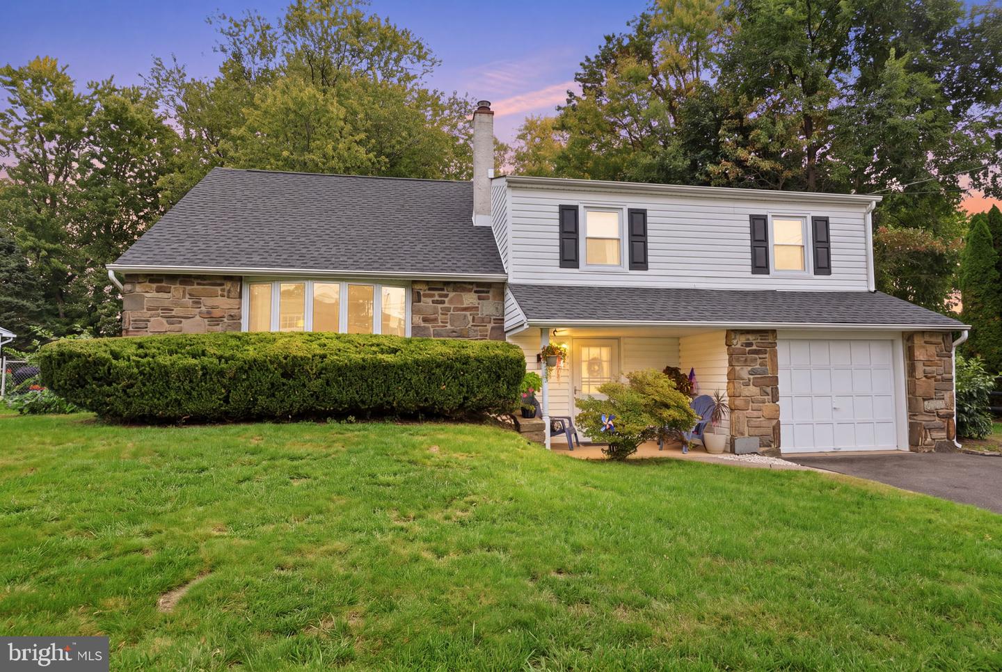 177 SHARE DR Property Photo 1