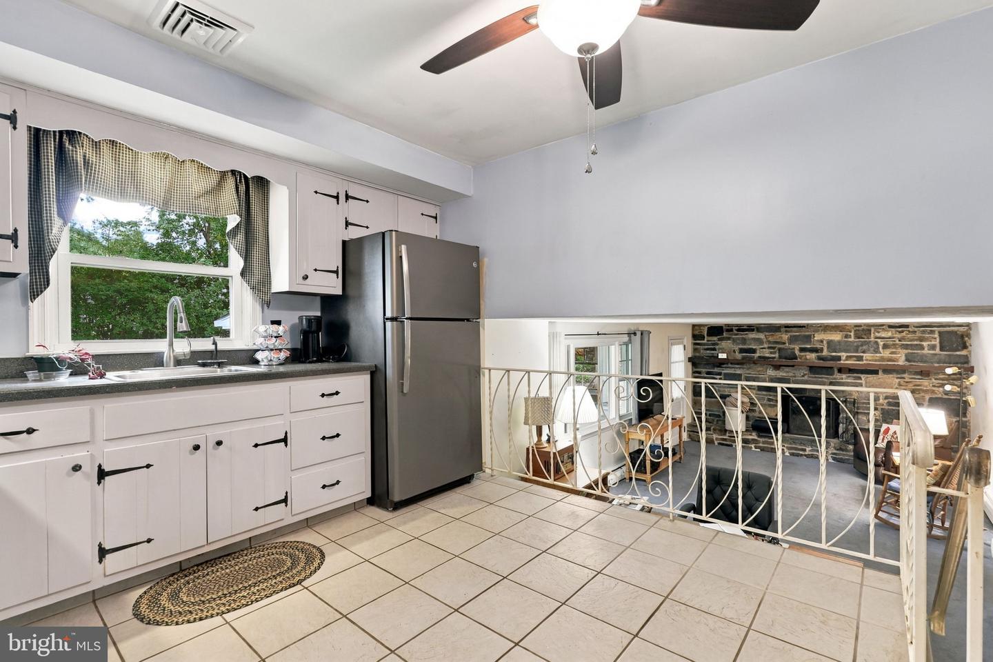 177 Share Dr Property Photo 14