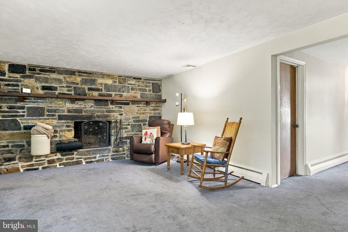 177 Share Dr Property Photo 16