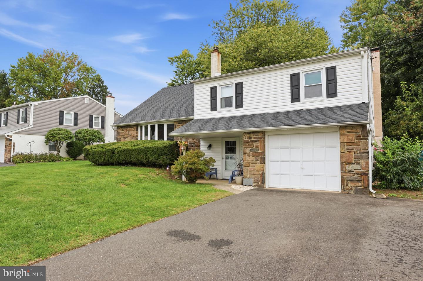 177 Share Dr Property Photo 34