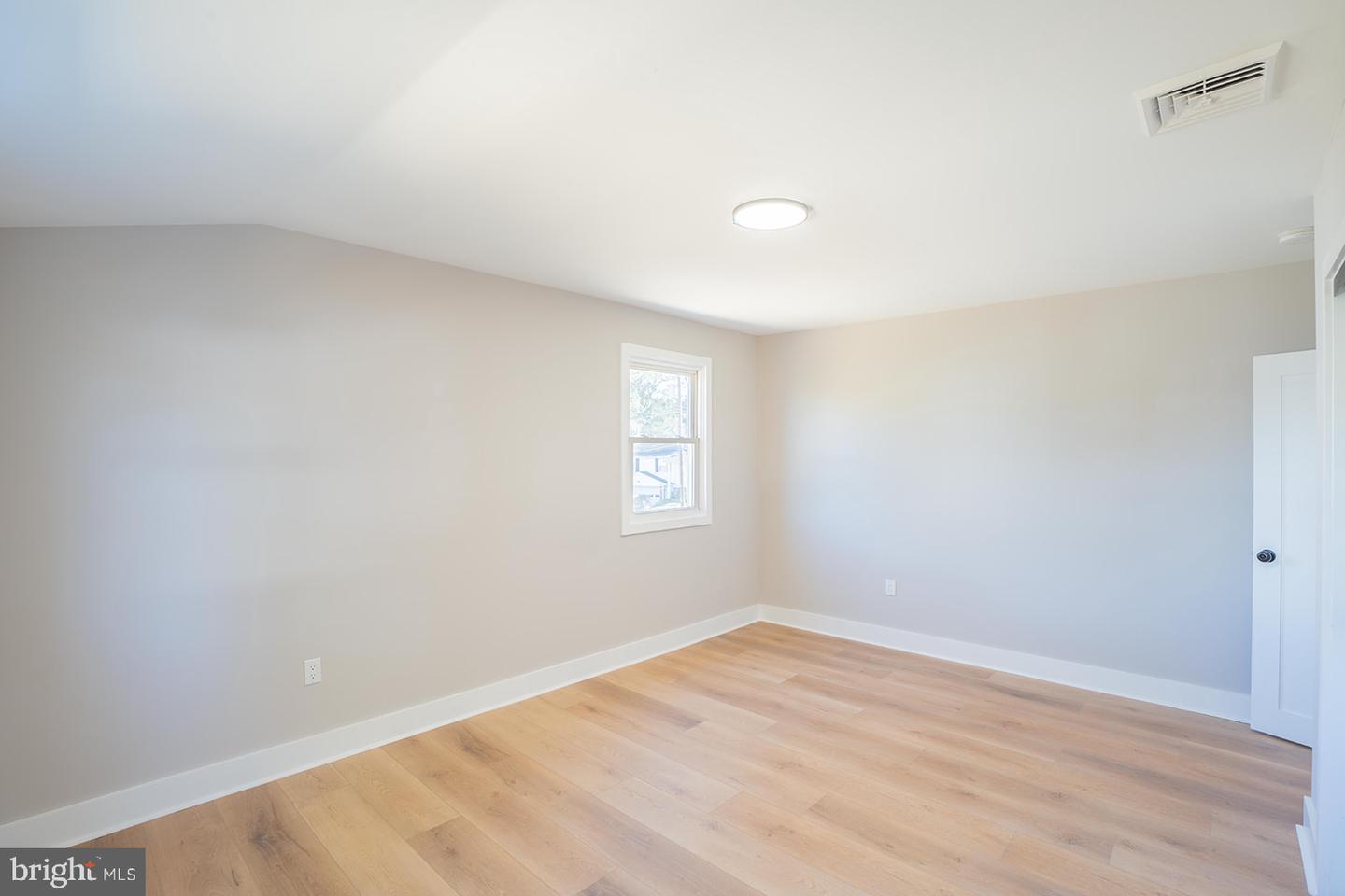 4 Mccarthy Ave Property Photo 14