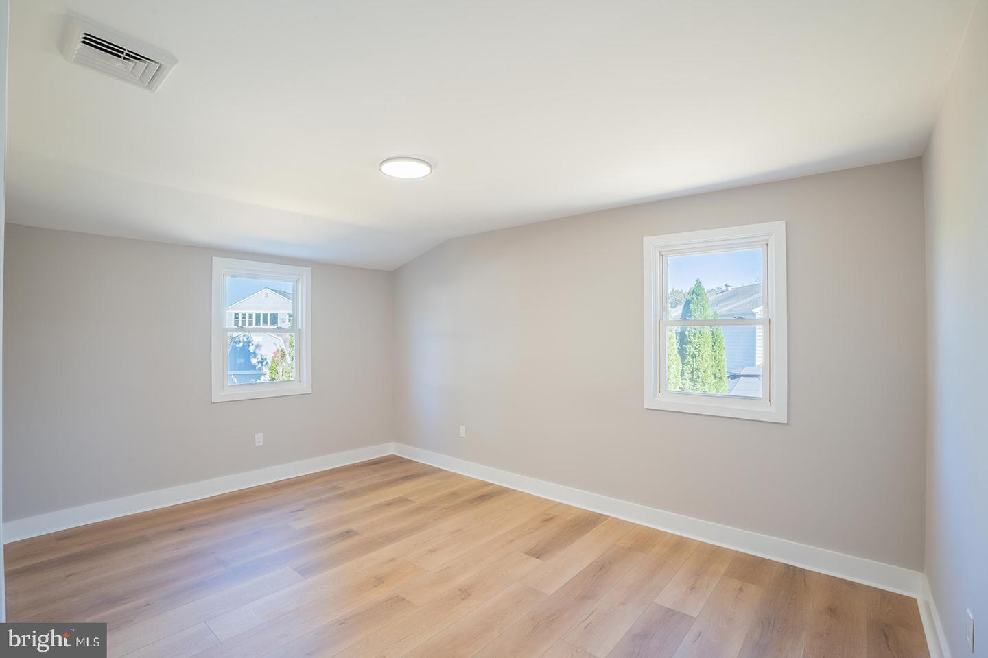 4 Mccarthy Ave Property Photo 17