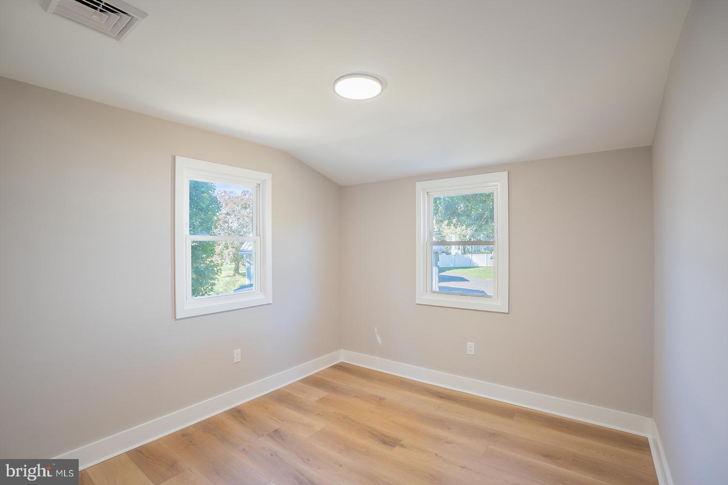 4 Mccarthy Ave Property Photo 21
