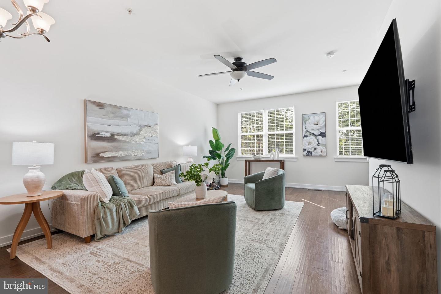 131 Equestrian Row Property Photo 10