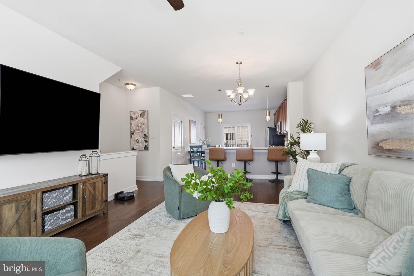 131 Equestrian Row Property Photo 11