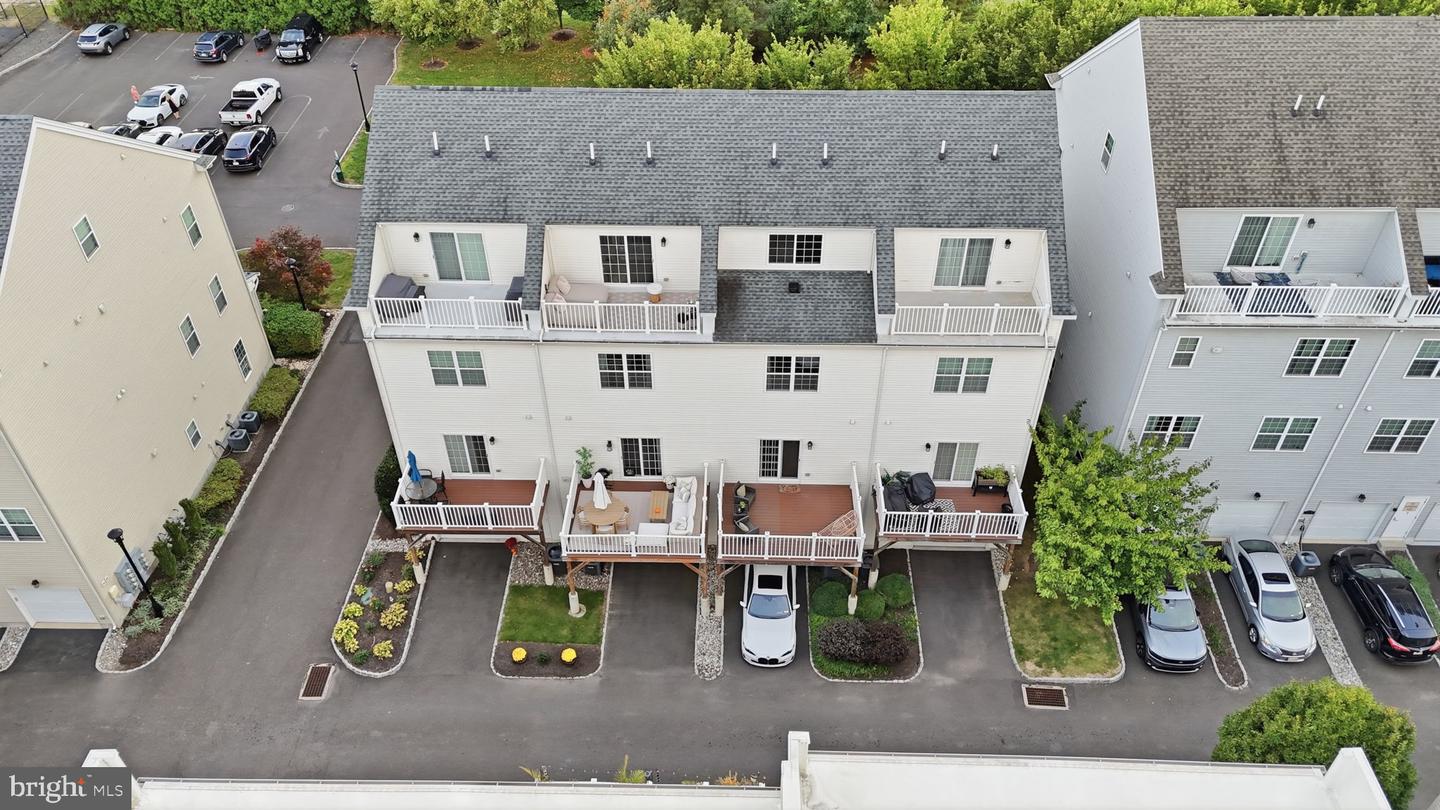 131 Equestrian Row Property Photo 42
