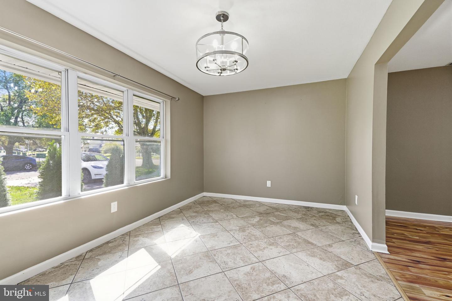 56 N Northpark Dr Property Photo 17