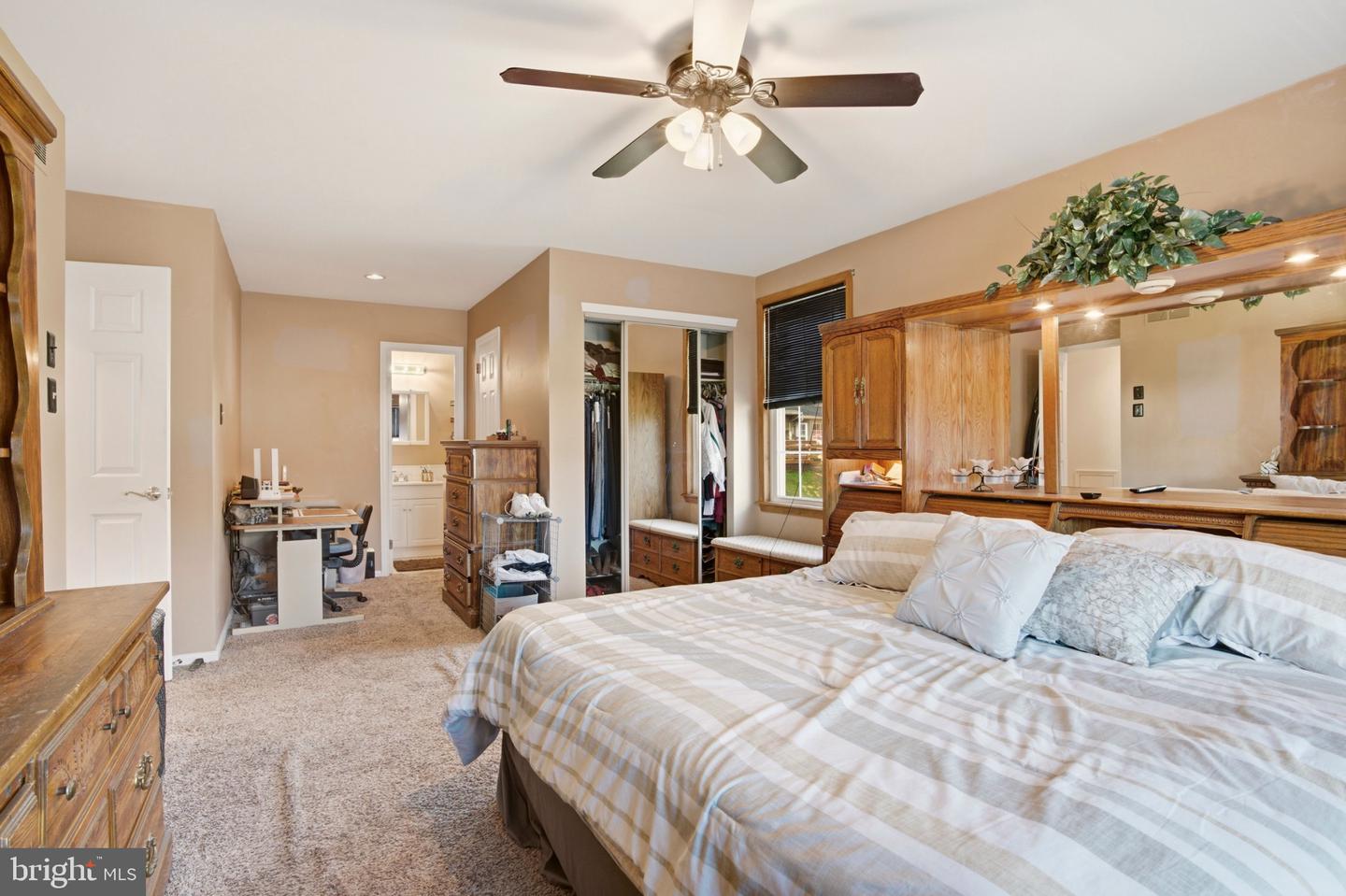 24 Pebble Ct Property Photo 24