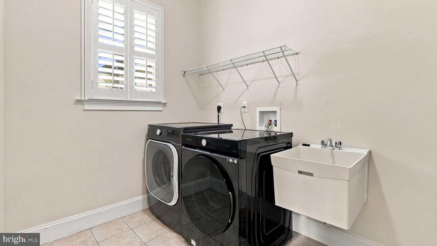 2795 Manion Way Property Photo 25