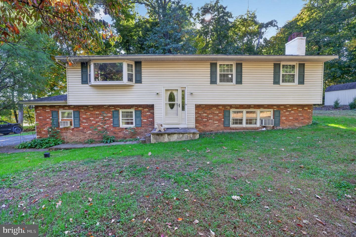 802 Route 313 Property Photo 1