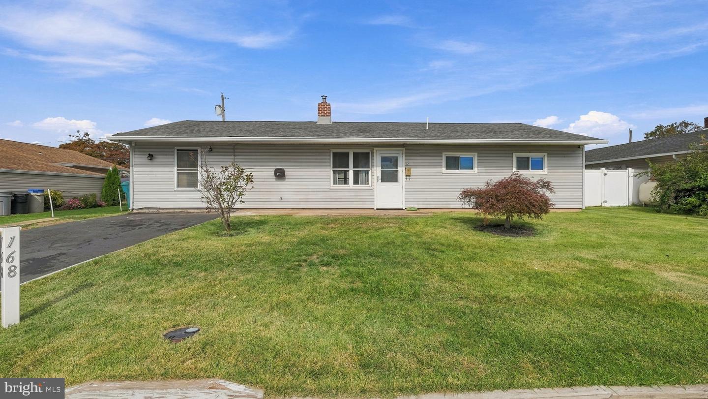 168 FARMBROOK DR Property Photo 1