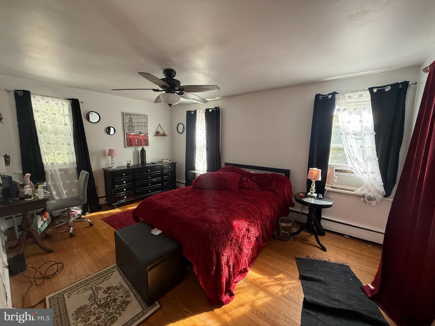 1153 Byberry Rd Property Photo 9