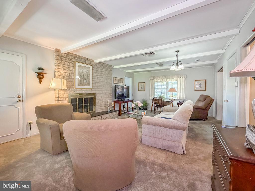 1702 S Crescent Blvd Property Photo 14