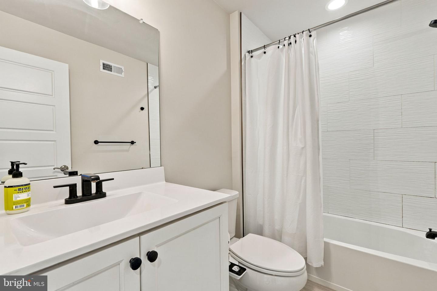 88 Becker Dr Property Photo 23