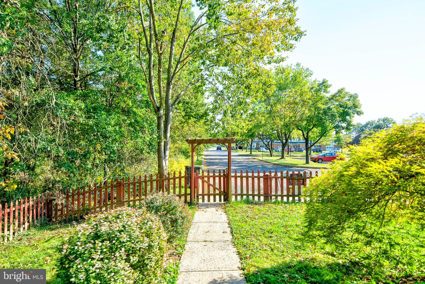 287 Johnson Ln Property Photo 3