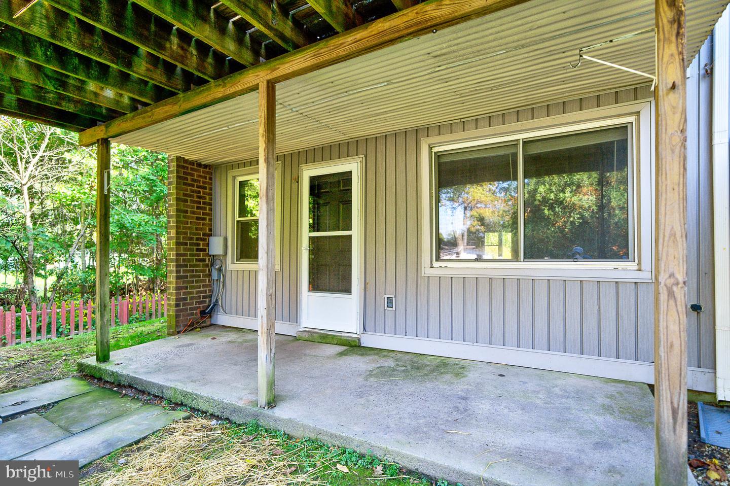 287 Johnson Ln Property Photo 33