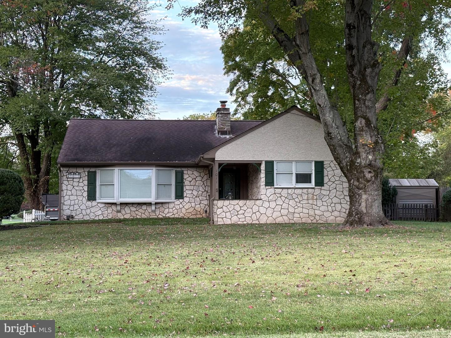 1011 BRISTOL RD Property Photo 1