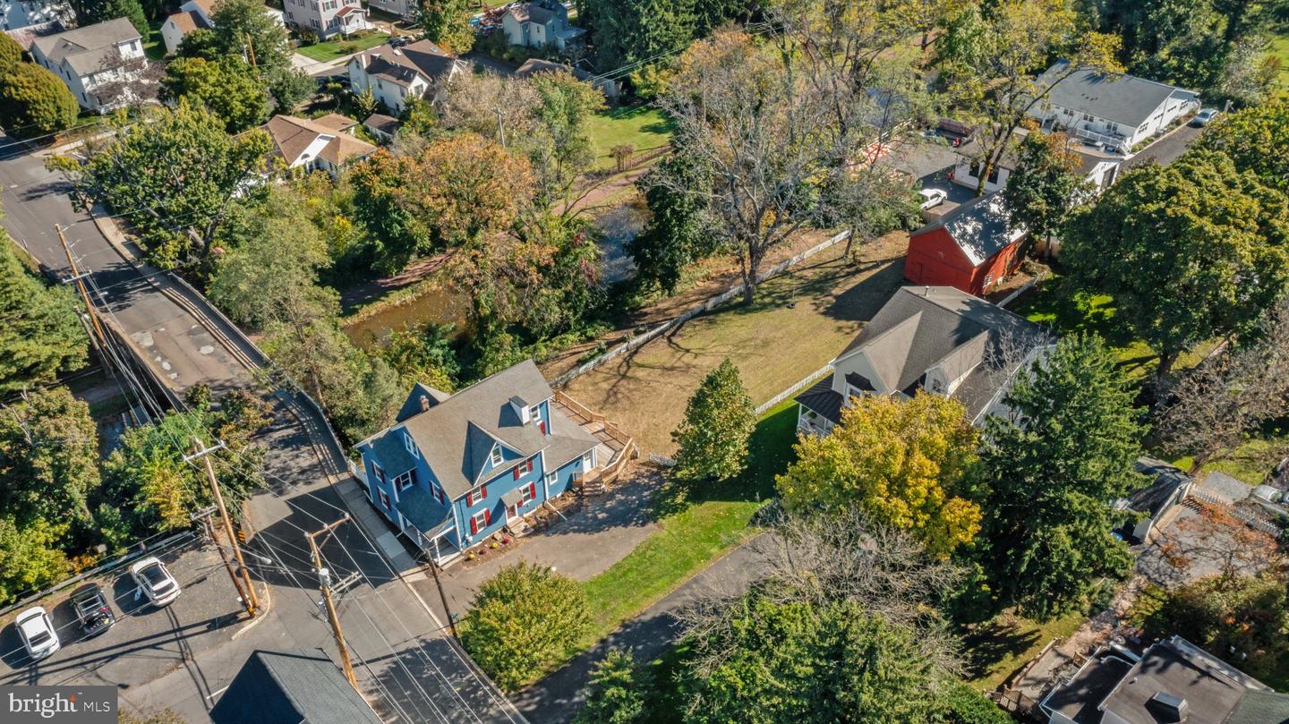 9 E College Ave Property Photo 4