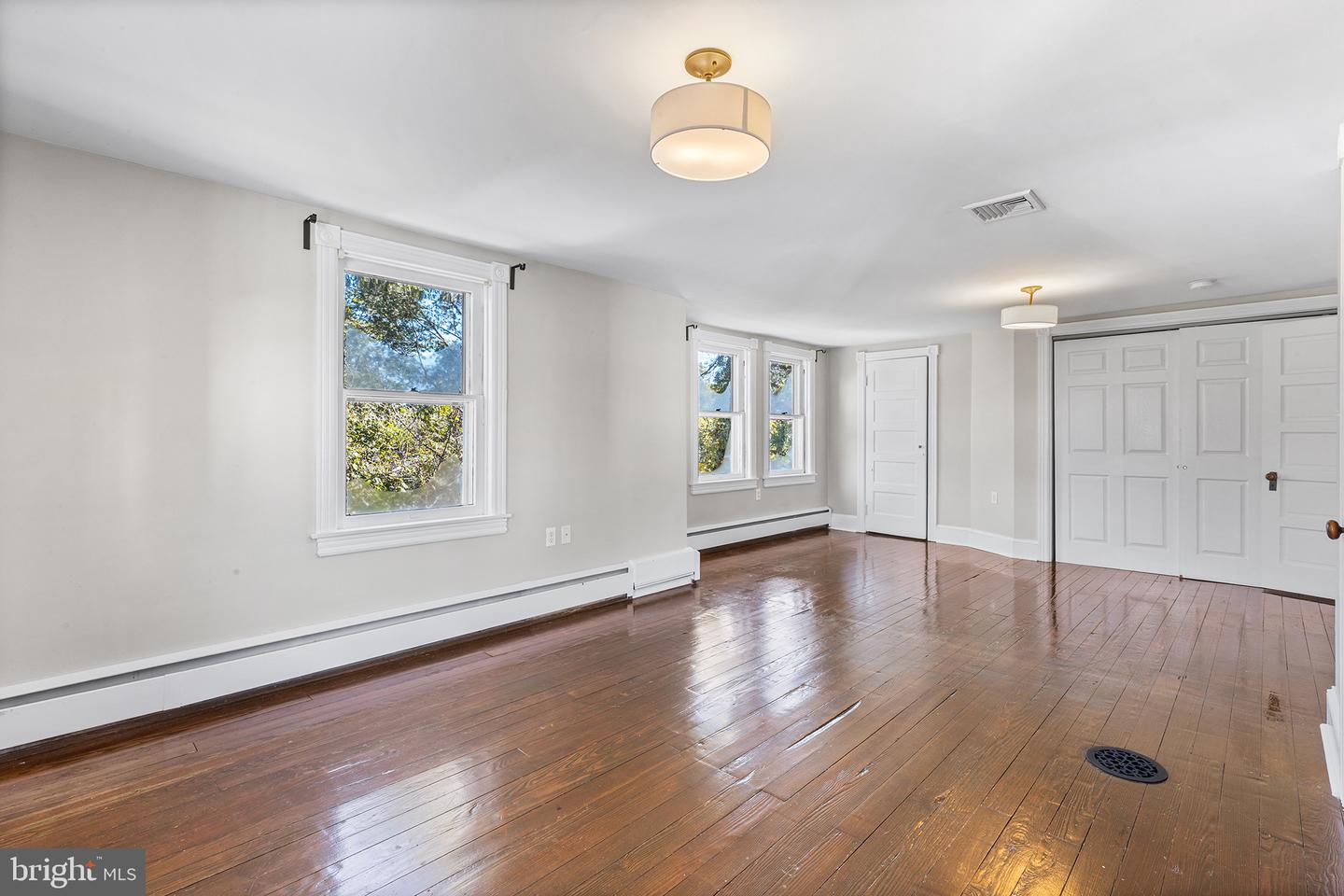 9 E College Ave Property Photo 34