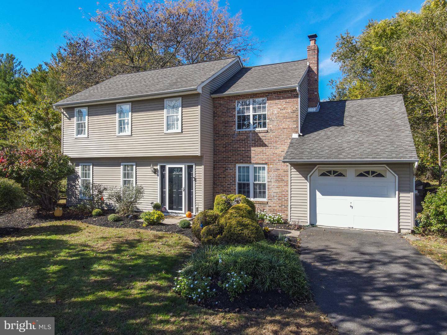 7 Andover Pl Property Photo 1