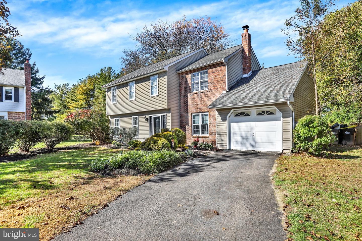7 Andover Pl Property Photo 3