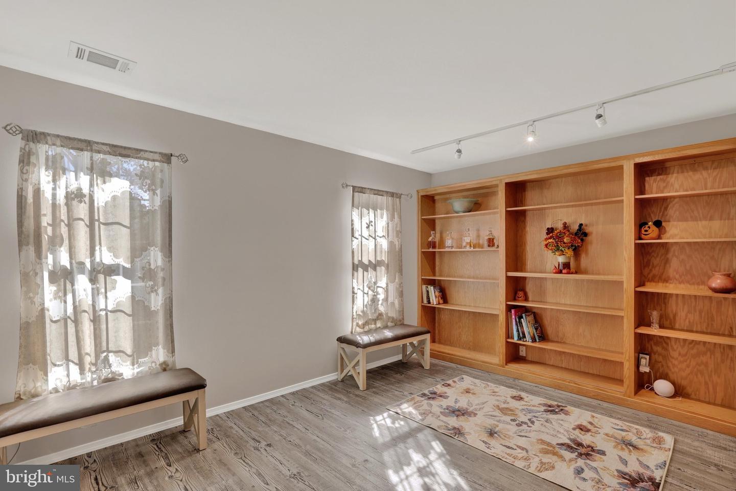 7 Andover Pl Property Photo 6