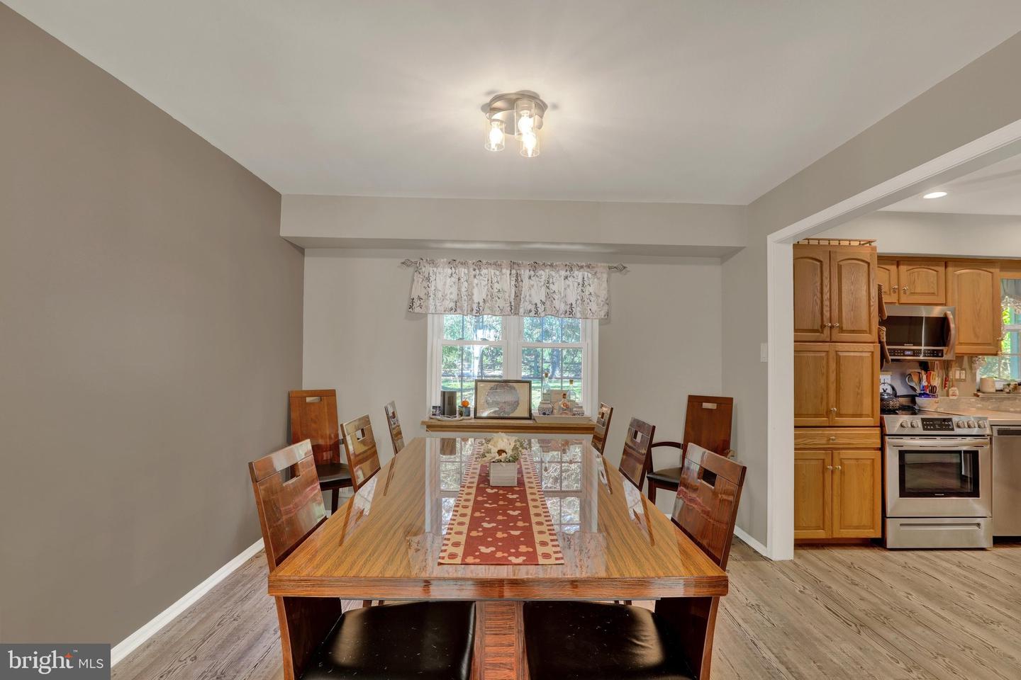 7 Andover Pl Property Photo 8